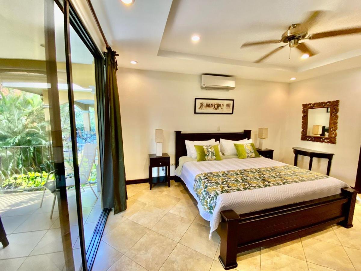 Monte Carlo Luxury Condominiums Jaco Bagian luar foto