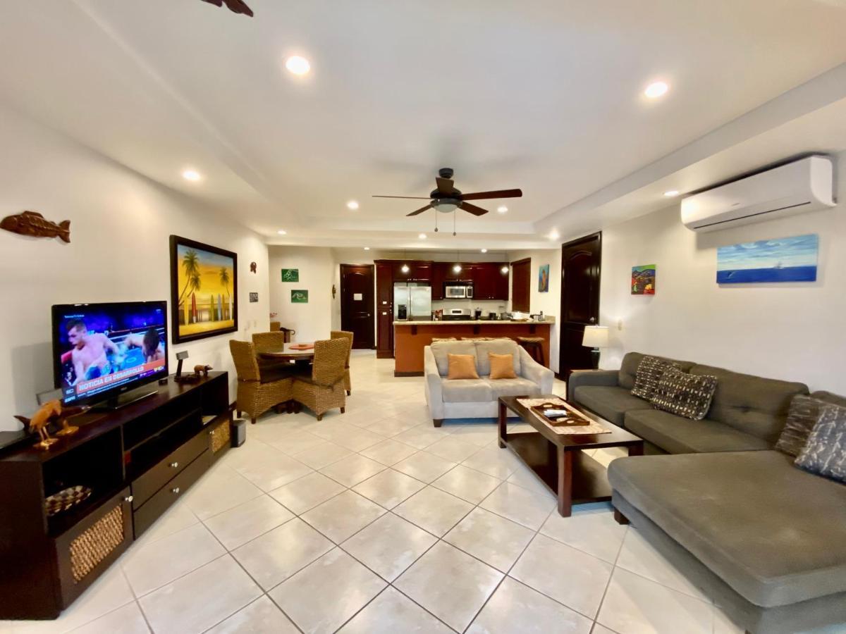 Monte Carlo Luxury Condominiums Jaco Bagian luar foto