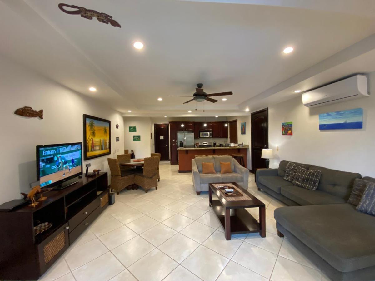 Monte Carlo Luxury Condominiums Jaco Bagian luar foto