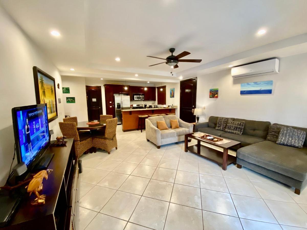 Monte Carlo Luxury Condominiums Jaco Bagian luar foto