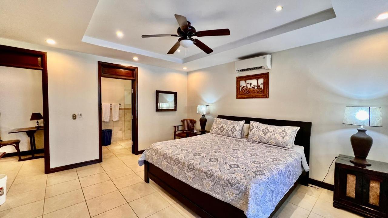 Monte Carlo Luxury Condominiums Jaco Bagian luar foto