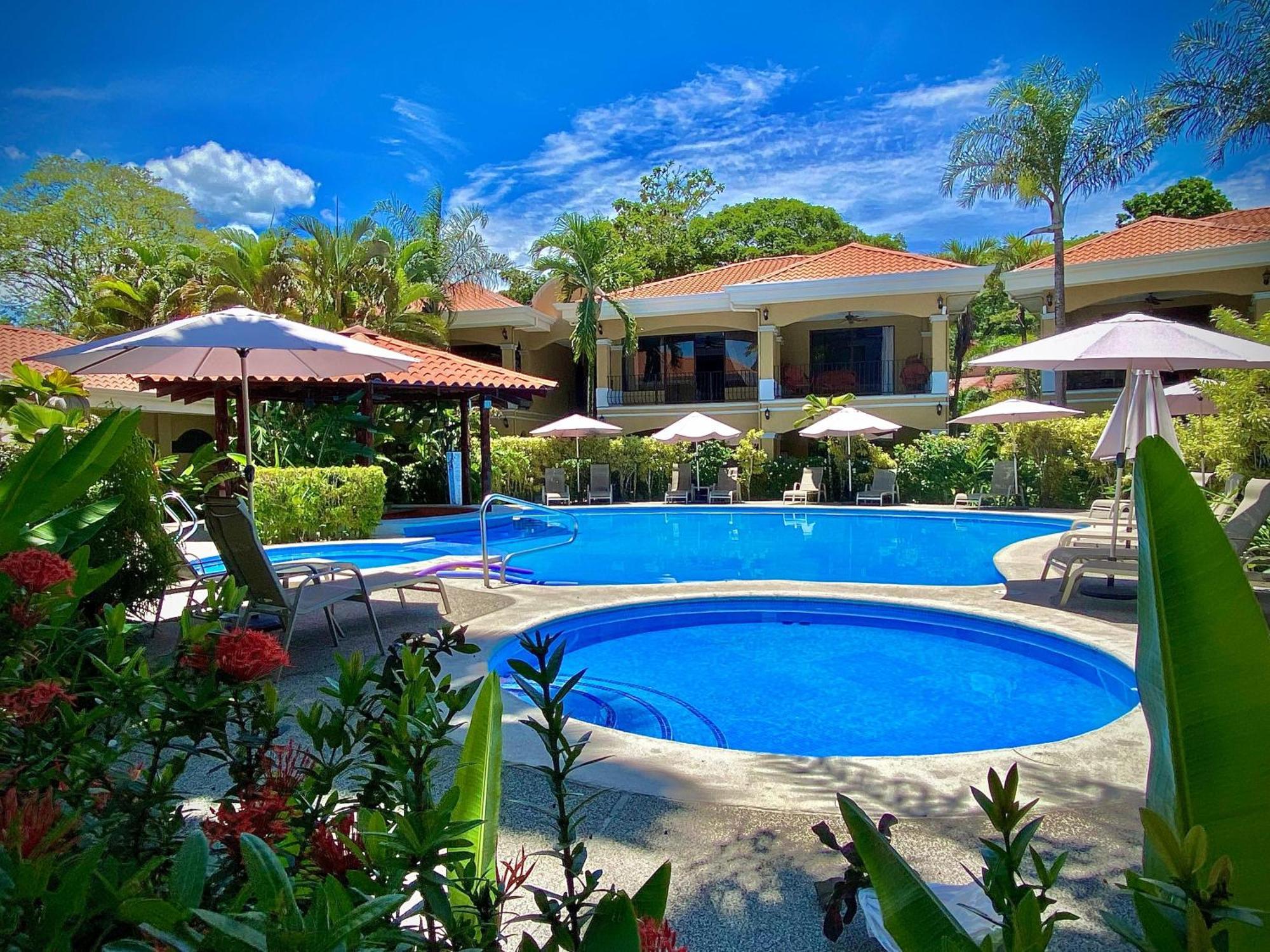 Monte Carlo Luxury Condominiums Jaco Bagian luar foto