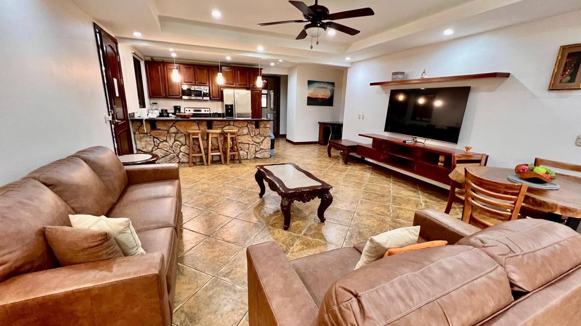 Monte Carlo Luxury Condominiums Jaco Bagian luar foto
