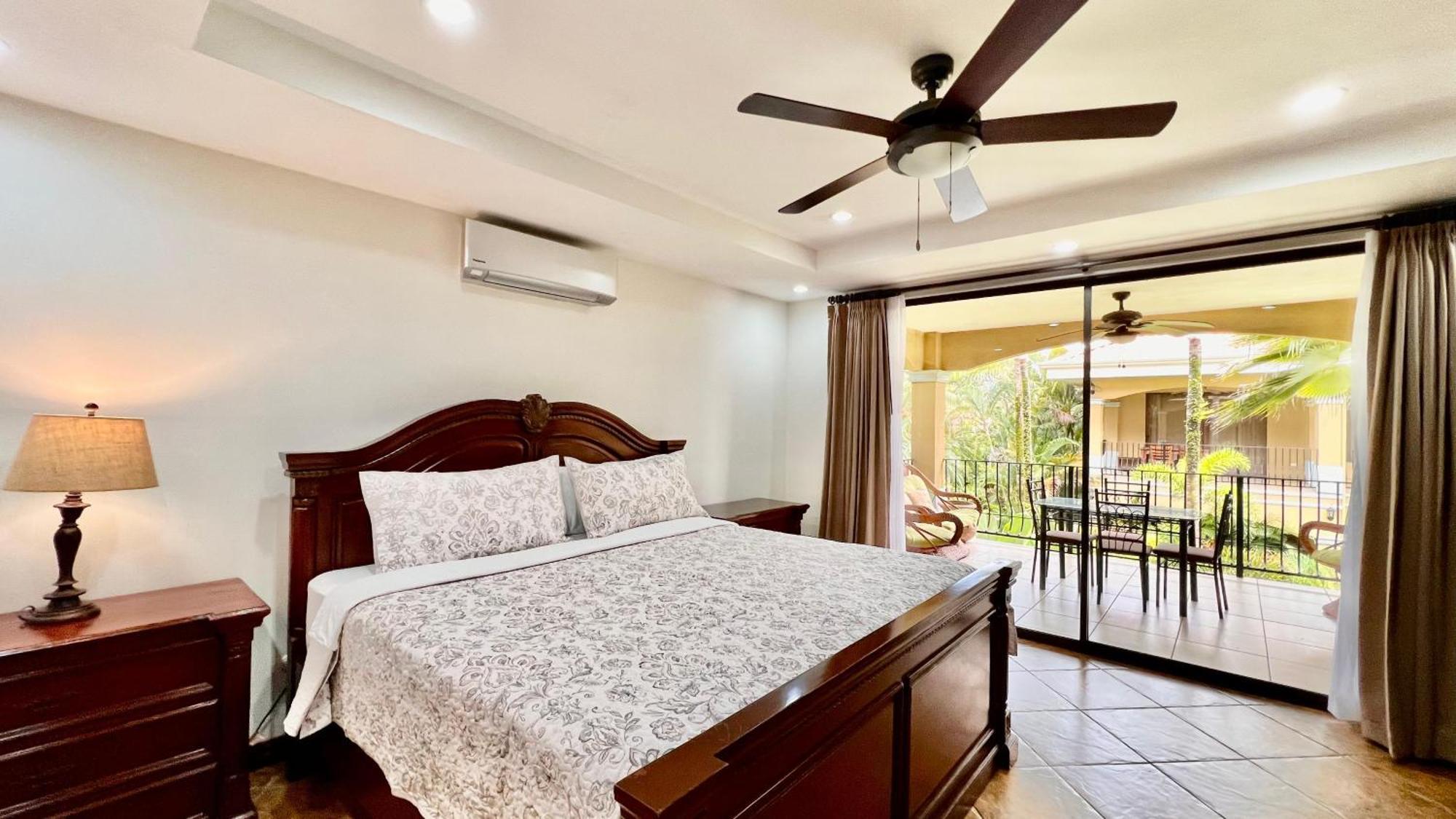 Monte Carlo Luxury Condominiums Jaco Bagian luar foto