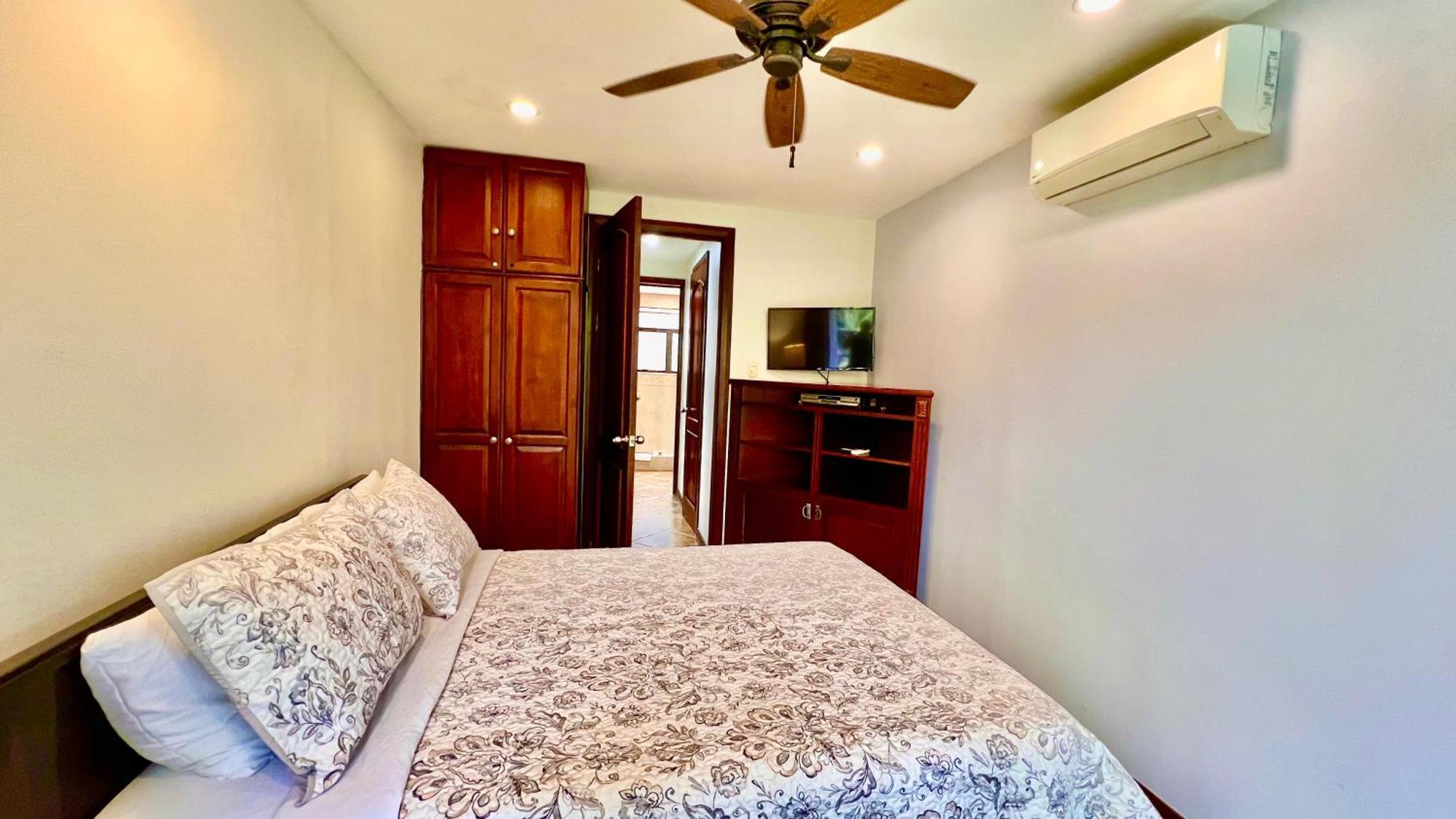 Monte Carlo Luxury Condominiums Jaco Bagian luar foto
