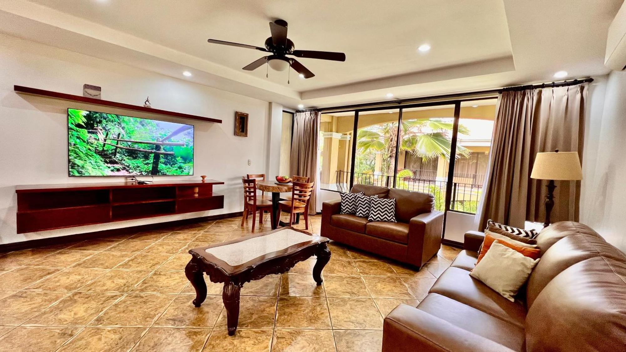 Monte Carlo Luxury Condominiums Jaco Bagian luar foto