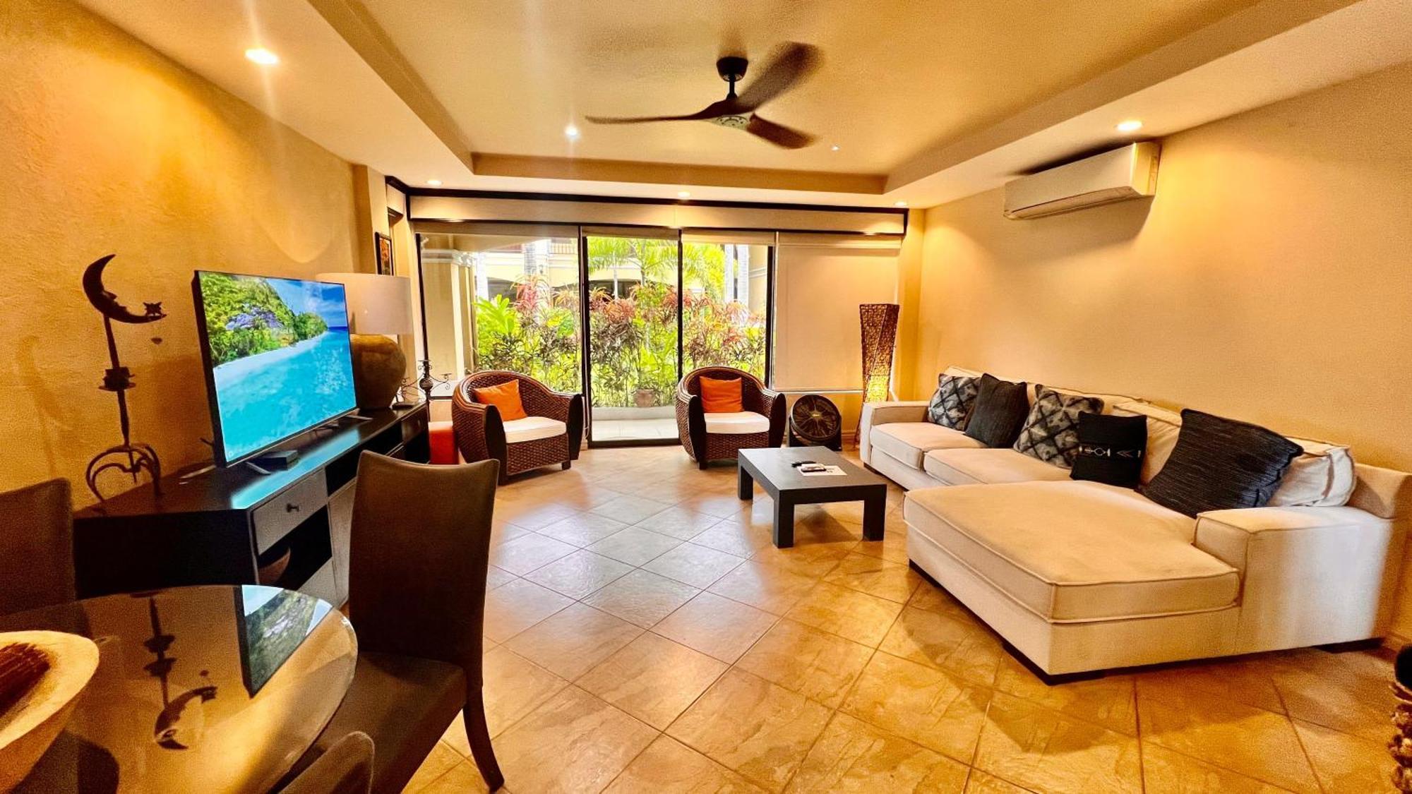 Monte Carlo Luxury Condominiums Jaco Bagian luar foto