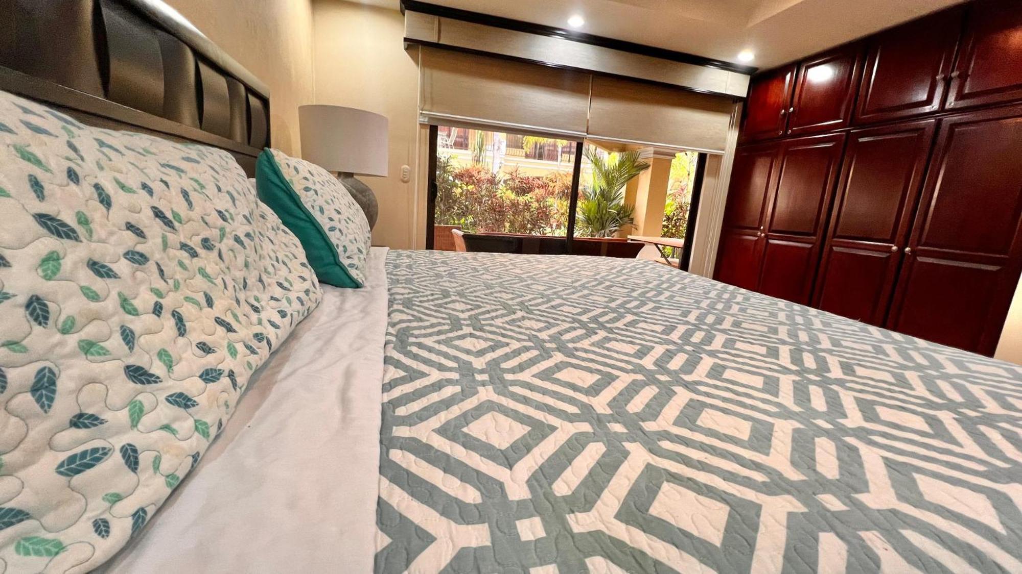 Monte Carlo Luxury Condominiums Jaco Bagian luar foto