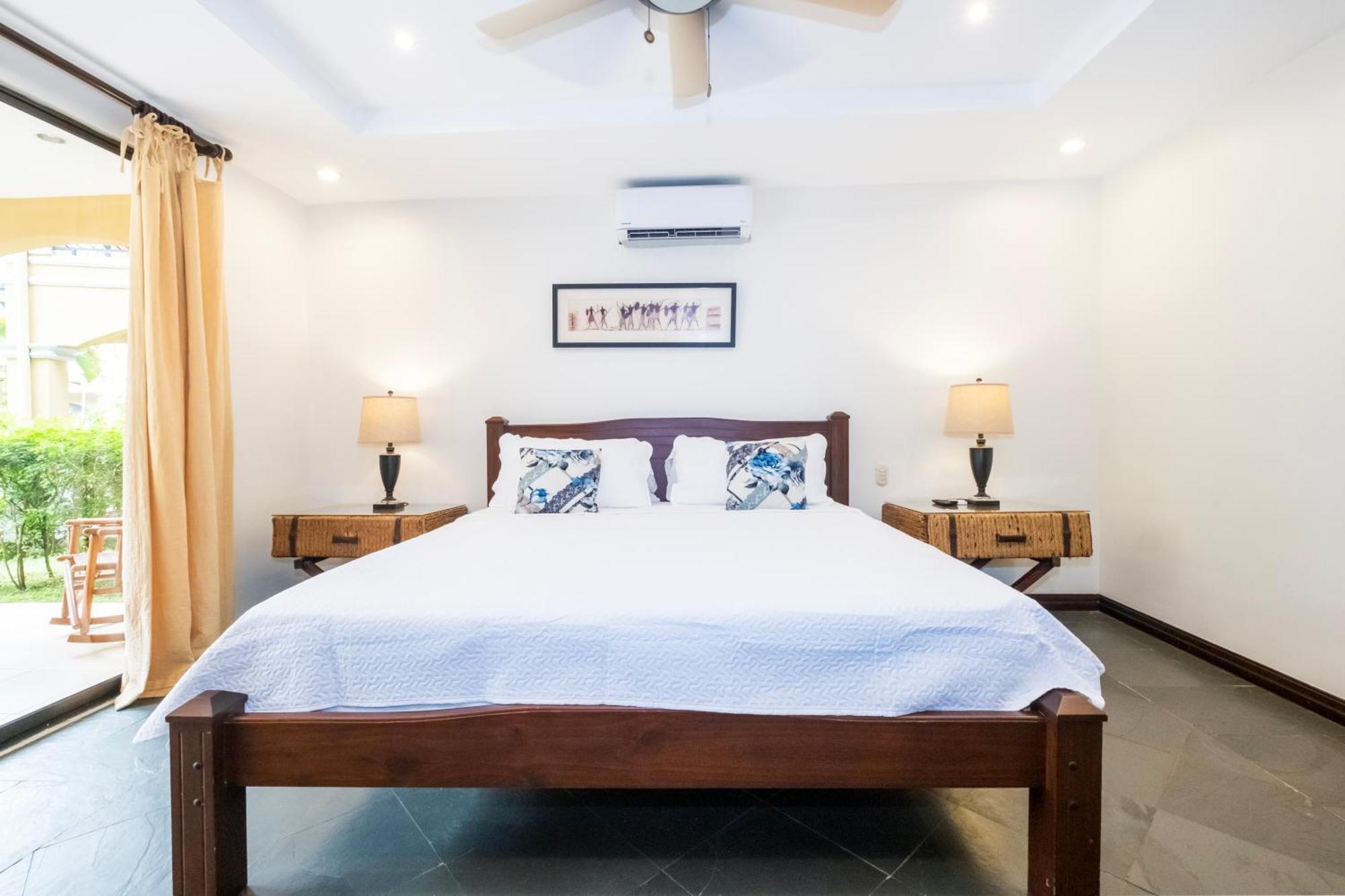 Monte Carlo Luxury Condominiums Jaco Bagian luar foto